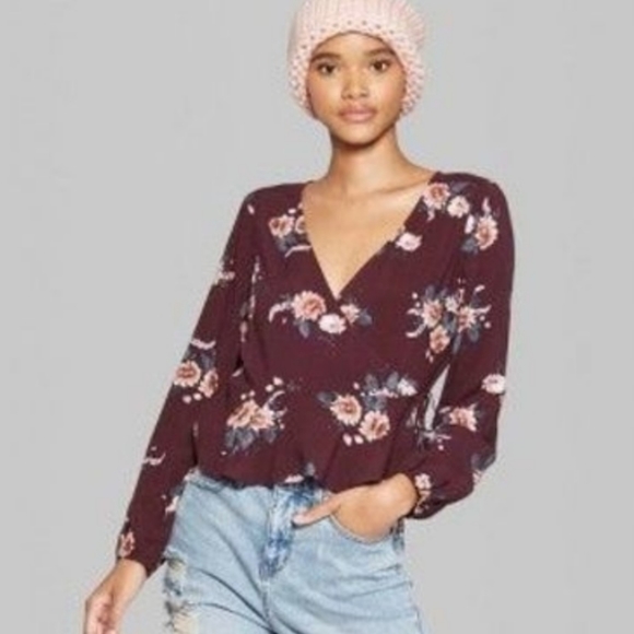 *5 for $20* Wild Fable floral wrap top - Picture 4 of 10